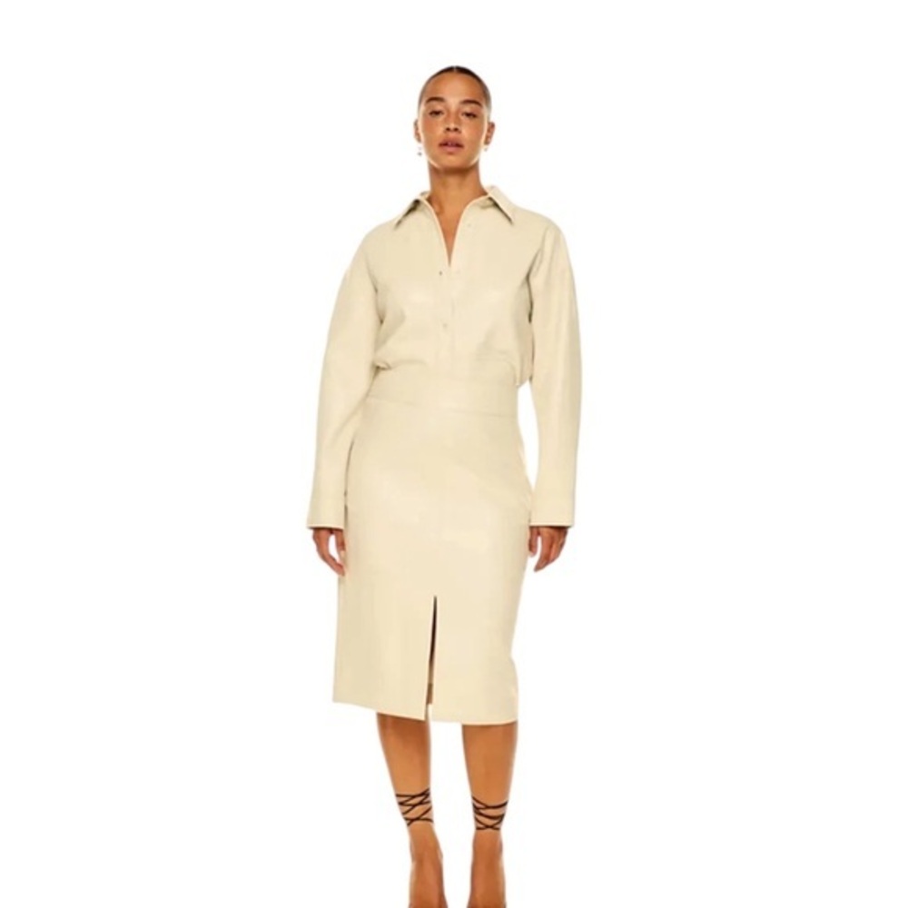 NWT Babaton Sand White PEGU midi skirt with slit and soft stretch vegan leather